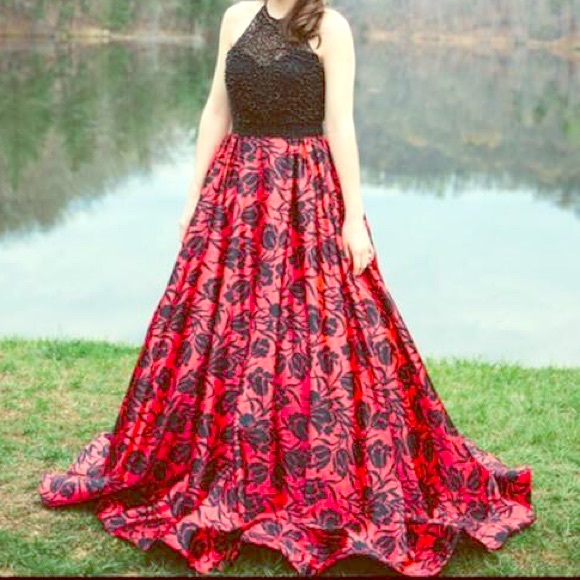Sherri Hill Dresses & Skirts - Red and Black Rose Sherri Hill Ball Gown: size 6